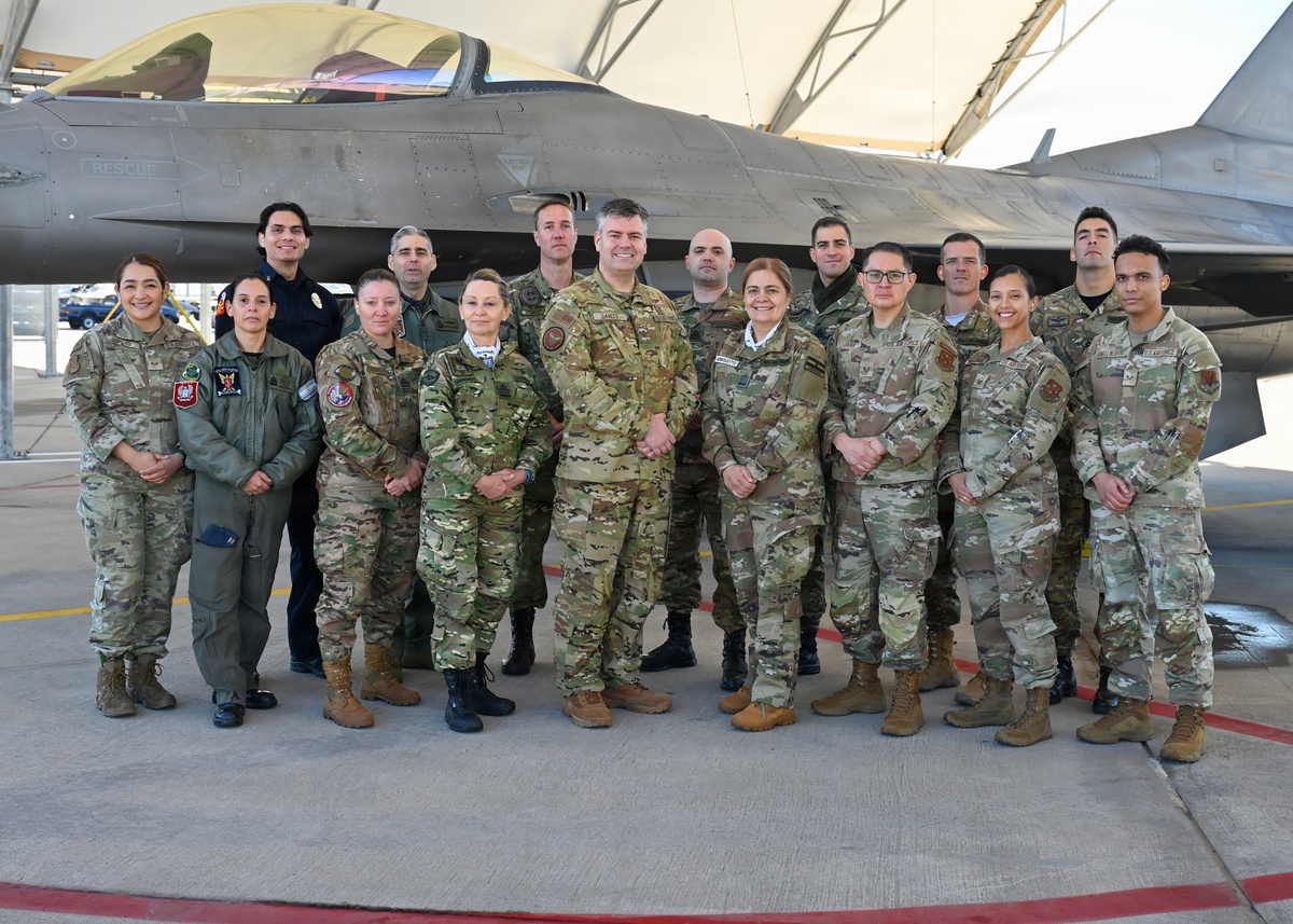 Los F-16 argentinos en detalle: AMRAAM, Litening G4 y autoprotección integrada en los pilones