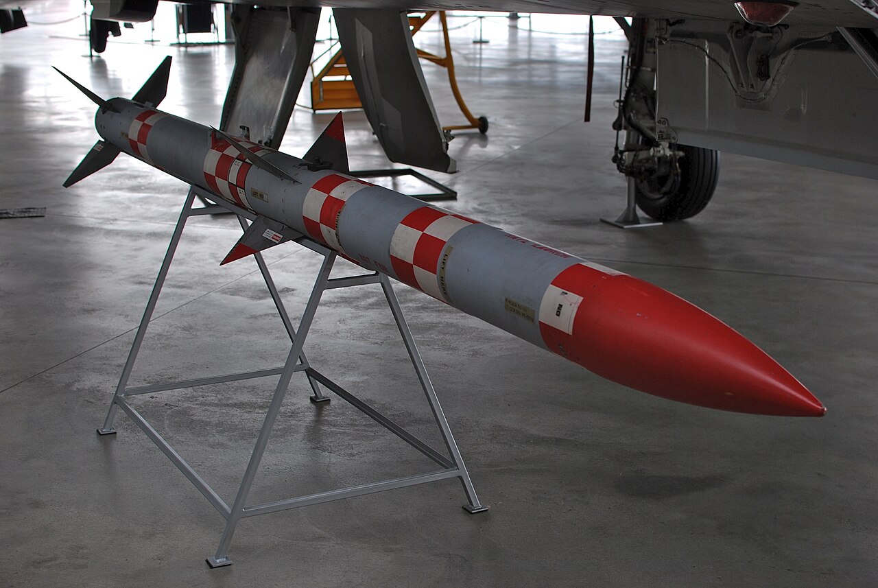 La Armada estadounidense presenta el AIM-424 Malice, su nuevo misil aire-aire de largo alcance