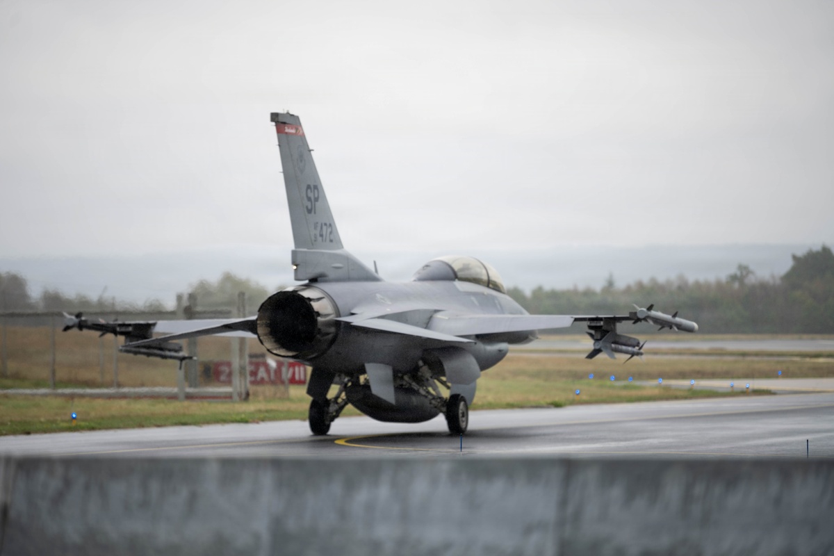 Bélgica arranca la entrega de F-16 a Ucrania y Kiev ya negocia los últimos modelos con Lockheed Martin