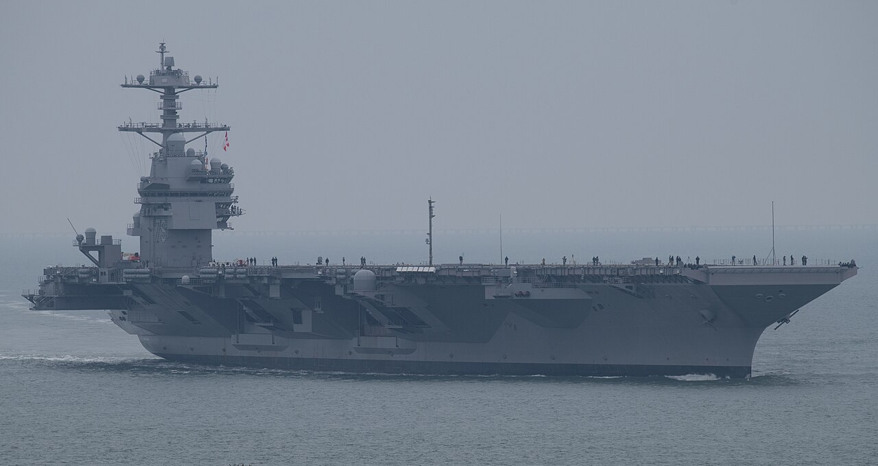 La Armada estadounidense acepta el portaaviones John F. Kennedy, pero sus alas aéreas son cada vez más chicas y sus tripulaciones, cada vez más exigidas